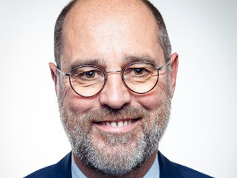 📝 L'interview "décalée H24" de Frédéric Rollin (Conseiller en stratégie d'investissement chez Pictet AM)…